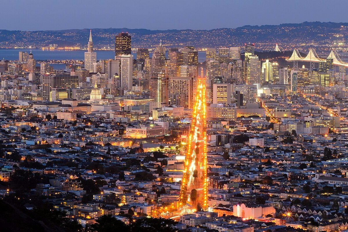San Francisco skyline and Market Street at dusk, seen from Twin Peaks